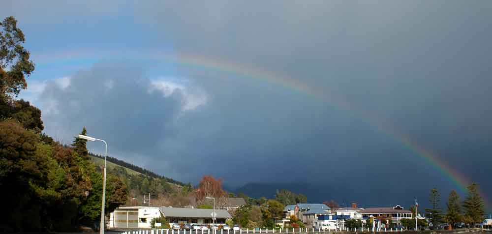 214 - Nueva Zelanda, paisaje panoramico arco iris